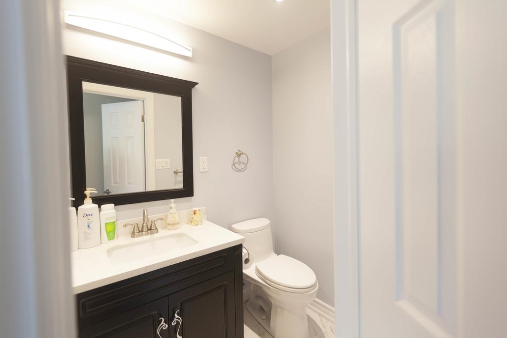 多伦多邓肯公园民宿 Toronto Duncan Park Guesthouse Dış mekan fotoğraf